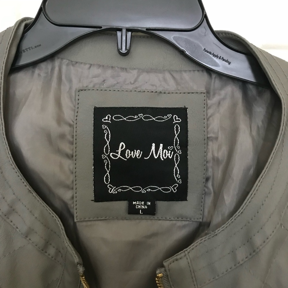 Jacket - Picture 2 of 4